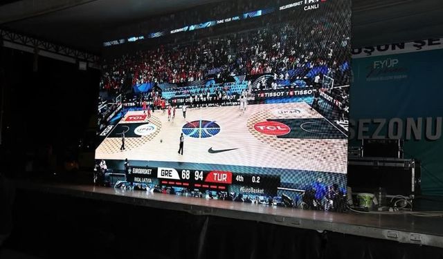 Kütahya’da dev ekranda final heyecanı!