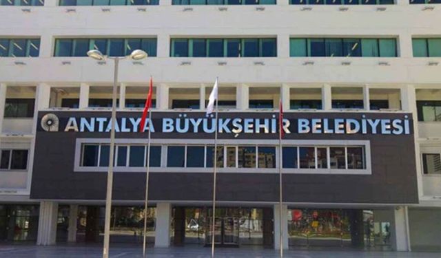 Antalya’daki yolsuzluk soruşturmasında üç isim serbest bırakıldı