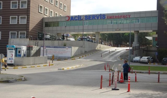 Lise koridorunda kan donduran olay: 14 yaşındaki öğrenci yoğun bakımda!