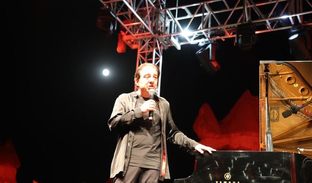 Unutulmaz buluşma: Fazıl Say ve Nakamura Hayato aynı sahneyi paylaştı!