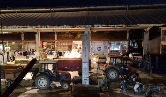 Seçim vaadi hayata geçmedi, pazar yeri düğün alanına döndü!