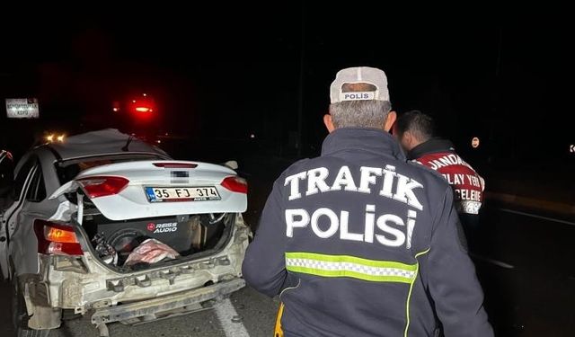 Uşak’ta otomobil ve tır çarpıştı: 1 ölü, 1 ağır yaralı!