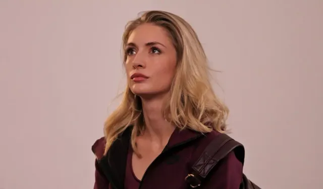 Yasemin Kay Allen bir dargın bir barışık olduğu eski FBI ajanı ile evlendi!