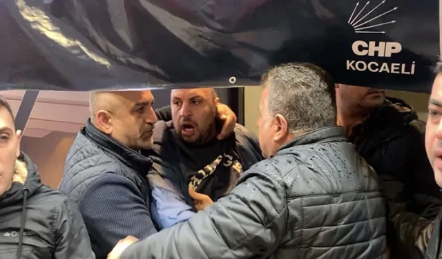 CHP Kocaeli kongresinde gazeteciye saldırı