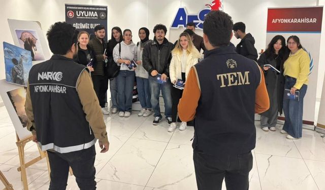 Afyonkarahisar’da gençlere siber suç uyarısı