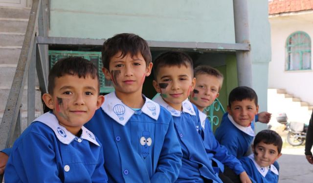 Şuhut’ta köy okulundan Gazze’ye yardım eli