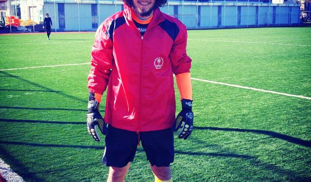 Genç kaleci antrenman sırasında kalp krizi geçirerek hayatını kaybetti!