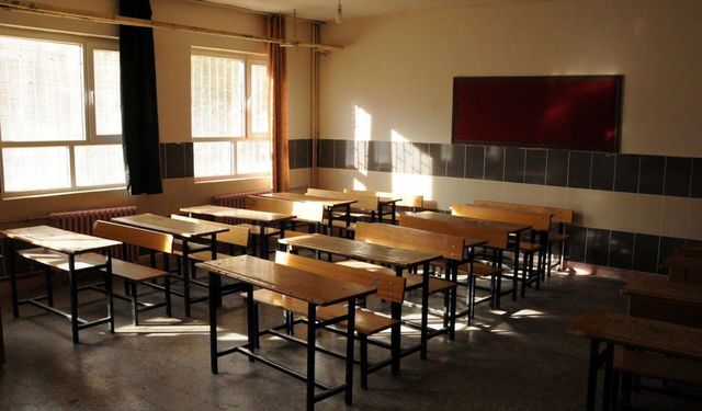 22 Haziran okullar tatil mi? Pazartesi okul var mı, yoklama alınacak mı?