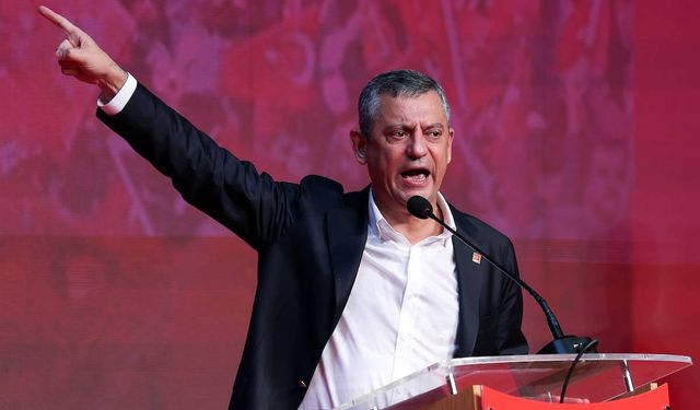 Özel’den Cumhuriyet ve demokrasi mesajı: Seçimle gelen seçimle gider!