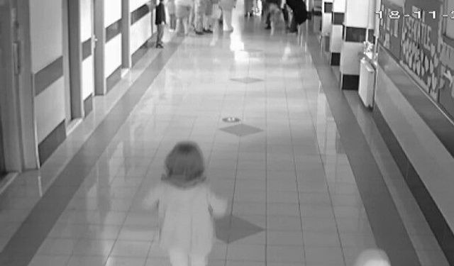 Okul müdürü Heimlich manevrası ile öğrencinin hayatını kurtardı