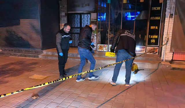 İnegöl’de sokak ortasında ölüm! Tabancayla vuruldu