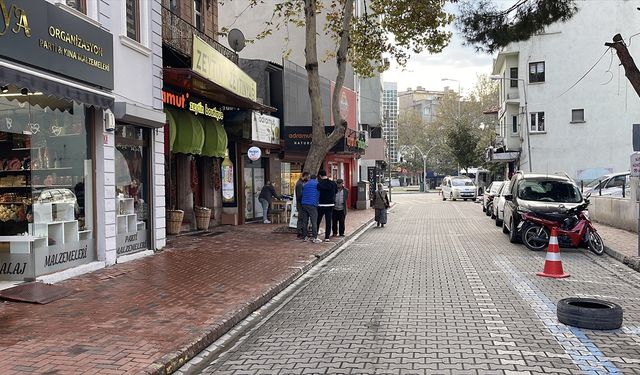 Balıkesir'de dernek başkanına şok saldırı! Yol ortasında vurdular!