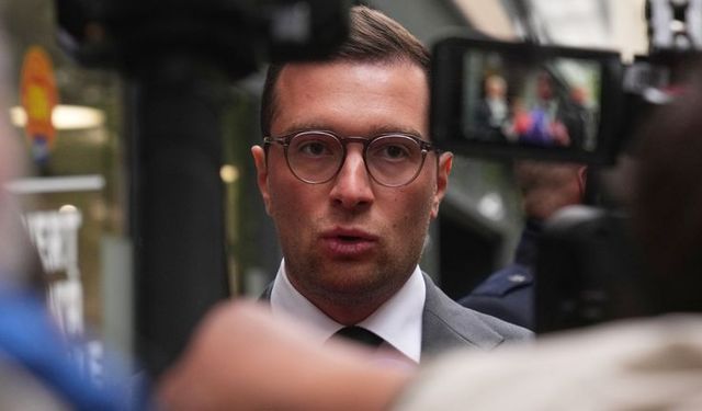 Fransa'da aşırı sağ koltuğa göz kırpıyor! Son anket sonucuna göre yarışta Bardella önde