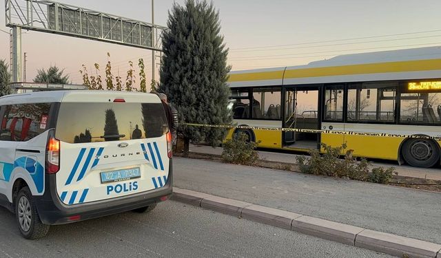 Belediye otobüsünde ‘yan bakma’ meselesi can aldı!