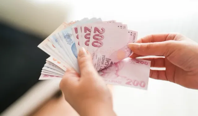 Asgari ücret yüz güldürmeyecek! İslam Memiş tahminini açıkladı