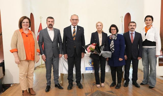 Manisa 'Şiddete Dur' dedi, farkındalık etkinliği düzenledi!