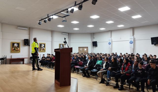 Okullarda suç ve bağımlılıkla mücadele eğitimi!