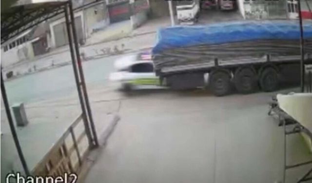 Manisa'da polis memurunun şehit olduğu kaza anı ortaya çıktı!