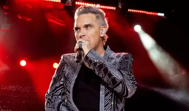 Sahnede şok! Ünlü şarkıcı görme kaybı yaşadığını açıkladı