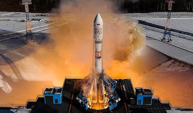 ABD ve Rusya'nın uzayda işbirliğinde yeni sayfa! İki Rus kozmonot ve bir NASA astronotu ISS yolunda