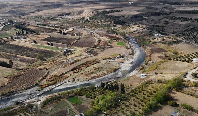İdlib'de asi nehri tarihinde ilk kez kurudu: Binlerce çiftçi geçimini kaybetme tehlikesiyle karşı karşıya