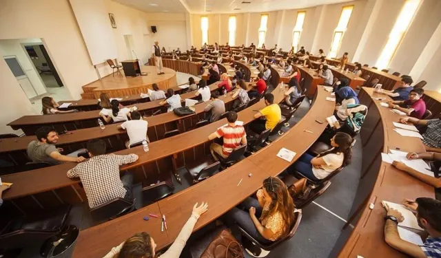 Öğrenciler konuştu, o üniversiteler sınıfta kaldı!