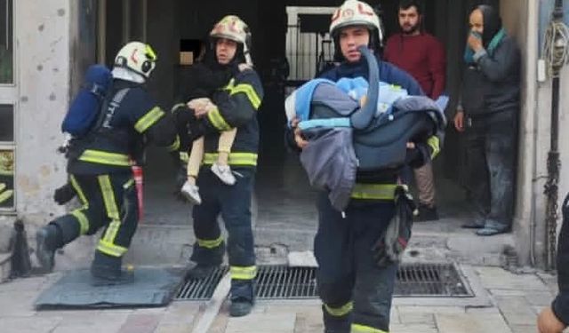 Yangın bir anda büyüdü! 21 kişi mahsur kaldı...