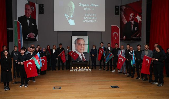 “Modern Azerbaycan’ın mimarı” Heydar Aliyev Aliağa’da anıldı