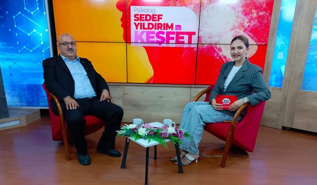 Abdurrahman Aras: "Siyasette taraflar rakip olmalı, düşman değil"