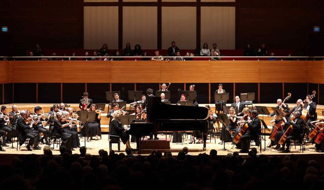 İzmir’de Cumhuriyetin kurucularından İsmet İnönü anıldı!