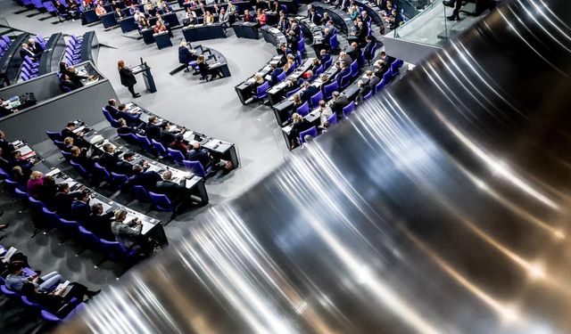 Almanya’da emeklilik reformu Meclis’ten geçti: Koalisyonda kriz derinleşti