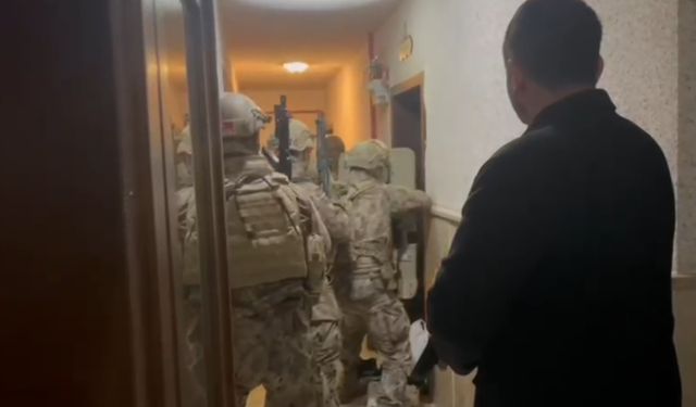 Başkentte nefes kesen takip: Plaka değiştiren çete Özel Harekat’a yakalandı!