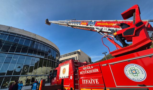 Bodrum Devlet Hastanesi’nde afet tatbikatı nefes kesti!