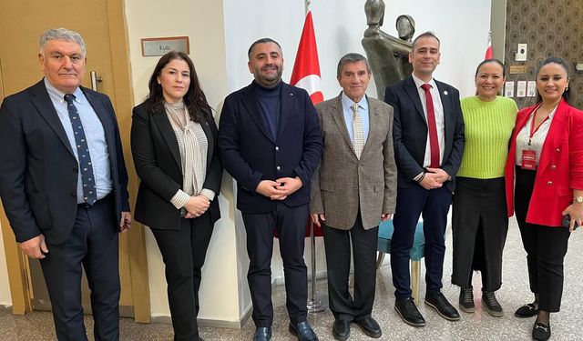 Bornova’da iletişim odaklı seminer! “Empati, eğitimin merkezinde olmalı”