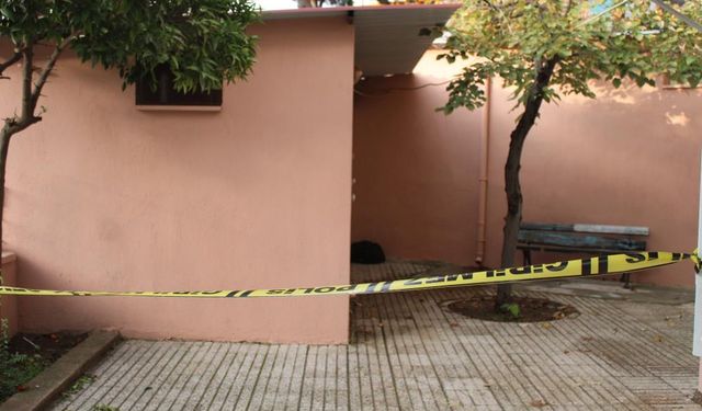 Efeler’de cami avlusunda gizemli çanta alarmı!