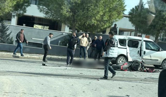 Çeşme–Dalyan yolunda feci çarpışma!