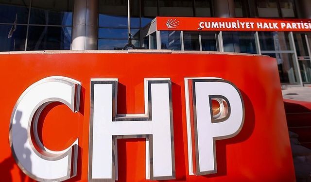 CHP'de şok istifa: Gençlik Kolları Başkanı görevini bıraktı!