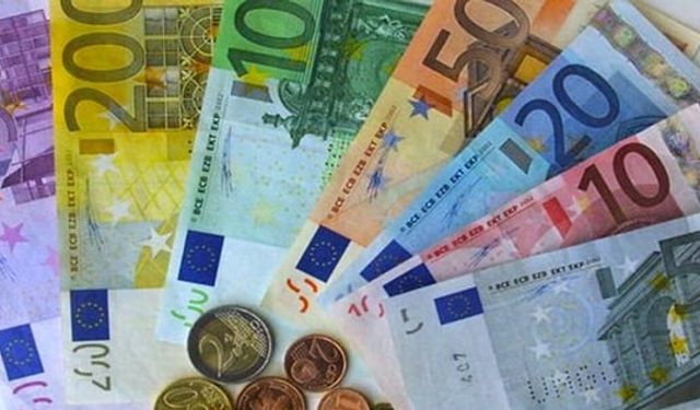 Euro tarihi zirveye tırmandı! İlk kez 50 TL’yi aştı