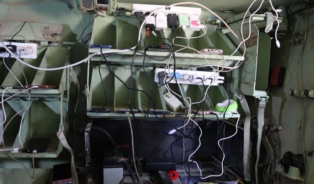 Savaşın ortasında yaratıcılık! Gazze’de zırhlı araç istasyon oldu