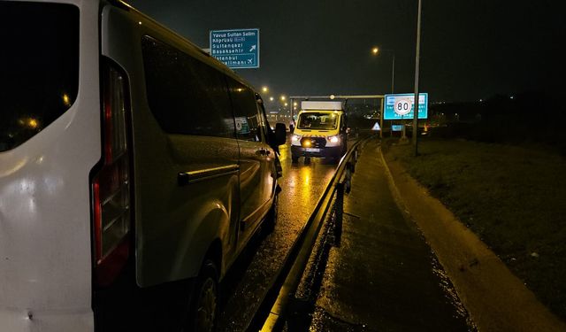 Görüş sıfırlandı, 7 araç çarpıştı! Kilometrelerce kuyruk oluştu