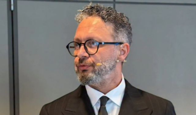 İbrahim Selim bu kez de sosyal medya fenomenine gönlünü kaptırdı!