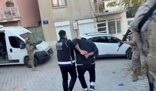 İzmir Çeşme’de özel harekat destekli operasyon: Firari hükümlü yakalandı