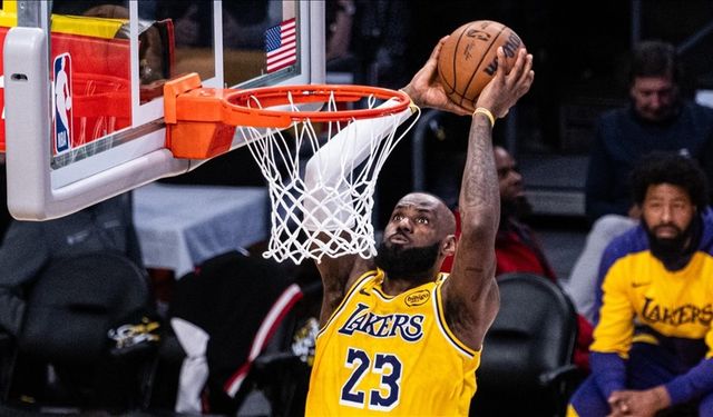 NBA'in yaşayan efsanesi LeBron James'ın önünde artık sadece Kerim Abdul Cabbar var!