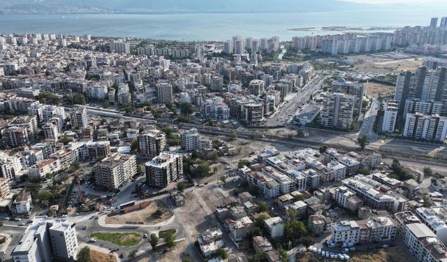 Karşıyaka trafiğinde kördüğüm çözülüyor: 30 dakikalık yol 5 dakikaya inecek!