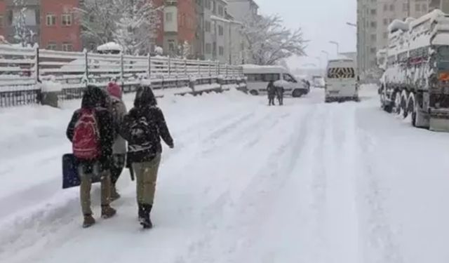 Erzincan'da 11 Aralık Perşembe okullar tatil mi. yarın okul var mı?