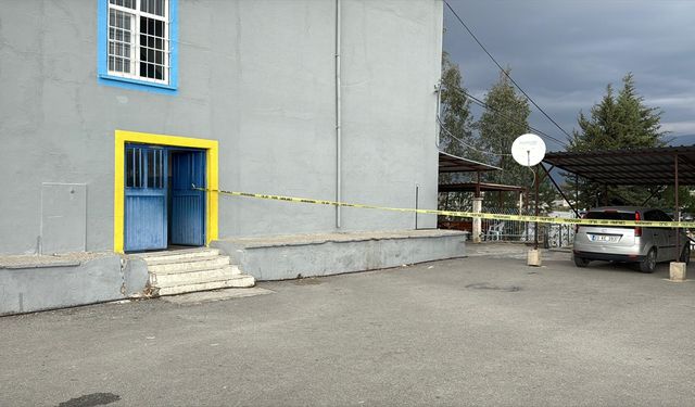 Ortaokulda skandal! 12 yaşındaki öğrenci okul müdürünü vurdu!