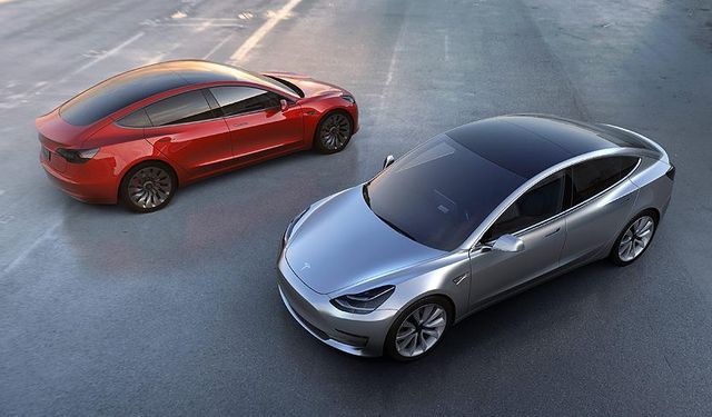 Avrupa pazarında kan kaybeden Tesla umudunu düşük fiyatlı Model 3'e bağladı