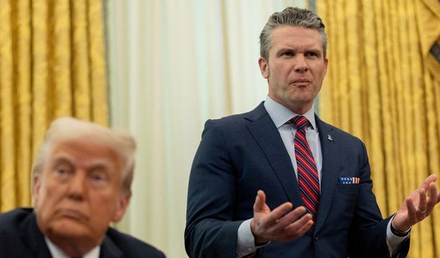 Trump, Savunma Bakanı Hegseth'e sahip çıktı: Öldürme emri verdiğine inanmıyorum