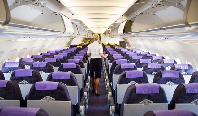 'Uçakta canlı bomba var' şakası pahalıya patladı!