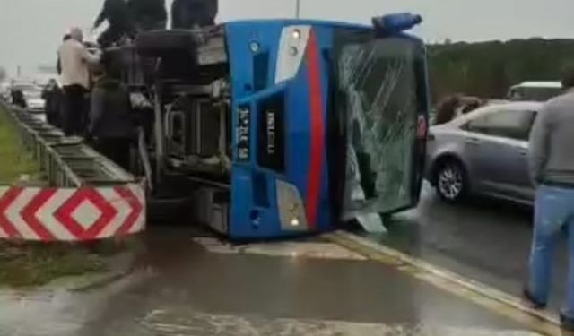Cezaevi nakil aracı yan yattı: 2’si ağır 19 yaralı!